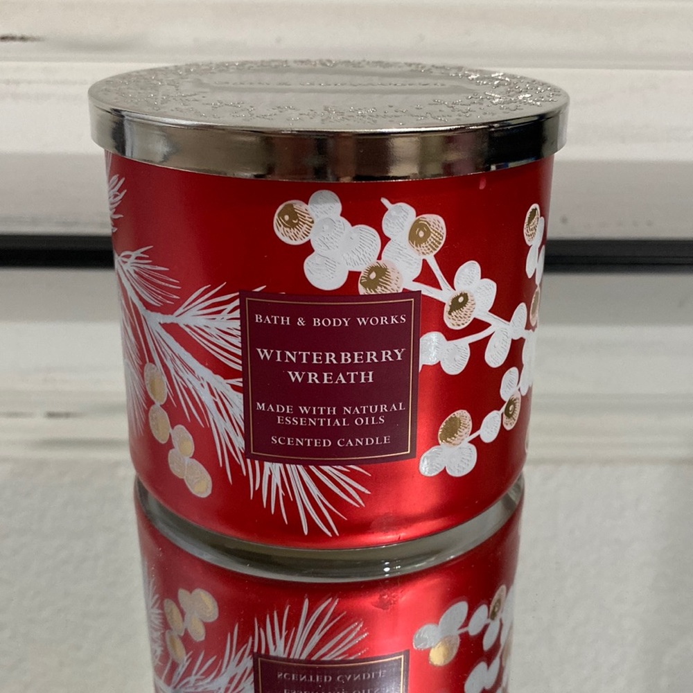 New bath and body work 3 wick candle.